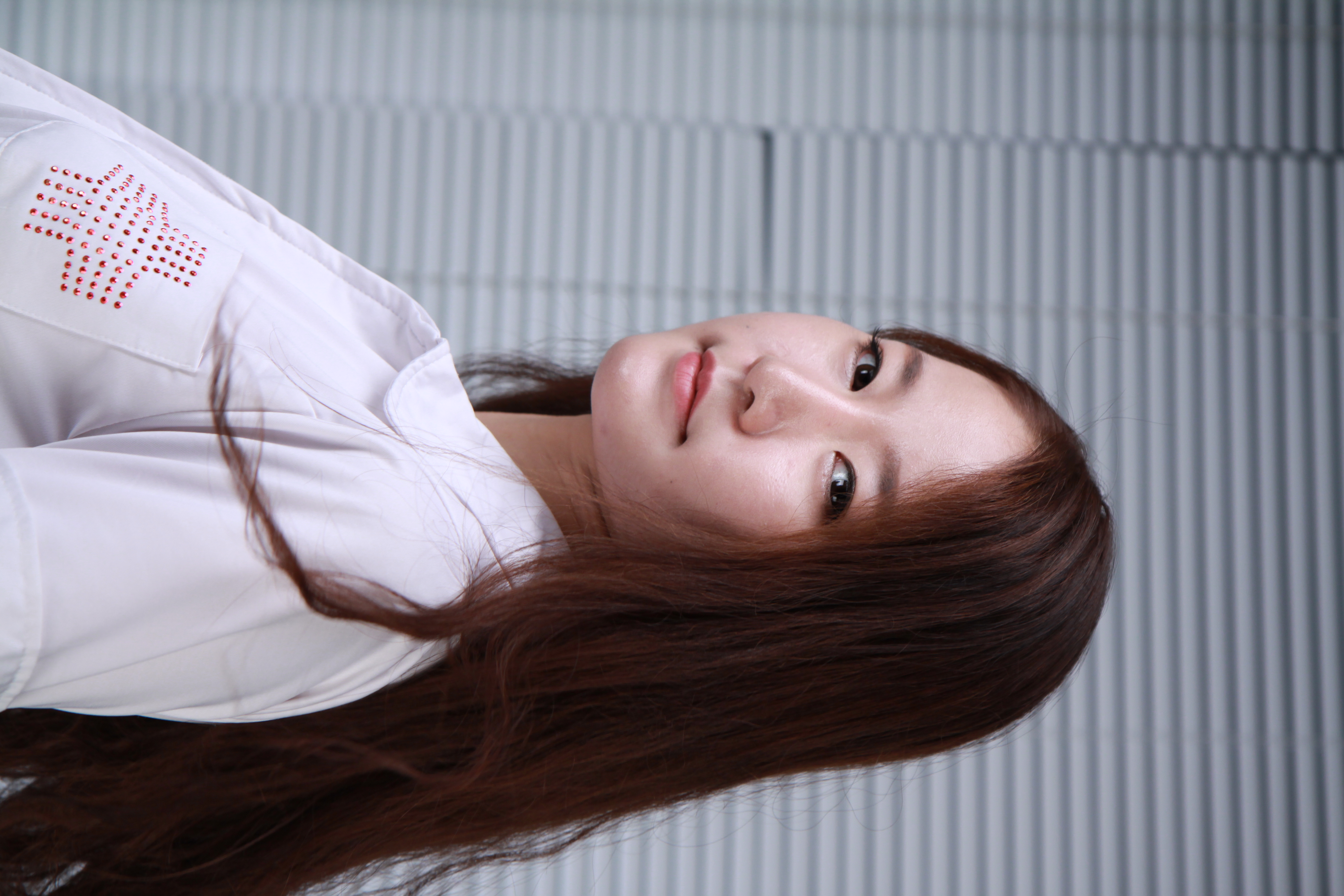 미분류 / 수정 901장(연 ST)(가슴 조금 노출)